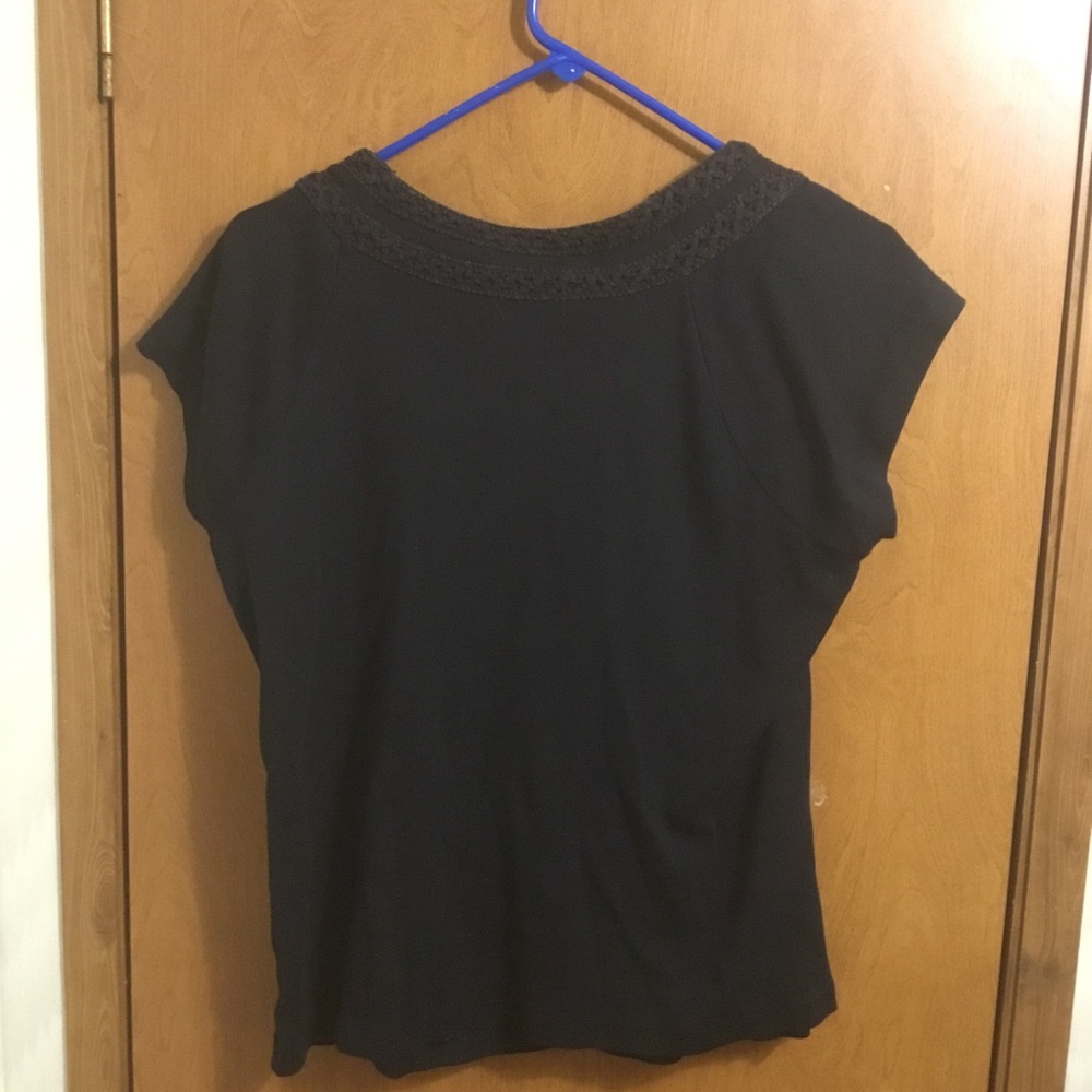 Rafaella Black Short-Sleeve V-Neck Top with Crochet Trim L - Picture 3 of 5
